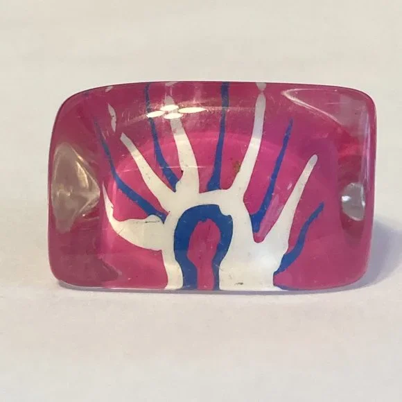 Vintage Lucite Acrylic Ring Size 6 Retro Abstract Hand Painted Pink Blue White - Picture 7 of 12